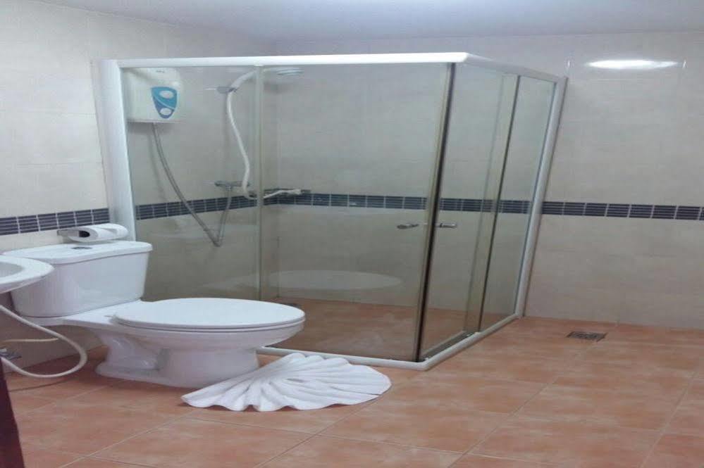 Hotel J House Phuket 2*